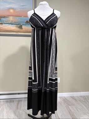 INC International Concepts Petite Black, White & Tan Maxi Dress - MP